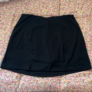 Black Skort